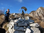Il selvaggio impegnativo CORNO REGISMONDO, panoramicissimo su Lecco , i suoi laghi e monti, il 22 nov. 2017 - FOTOGALLERY